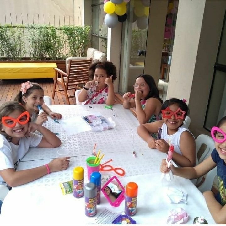 Cabelo Fashion e Maquiagem